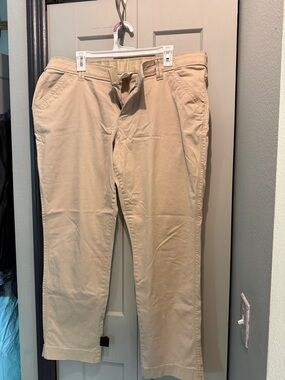 Woman’s Khaki Pants - Classic Straight Fit